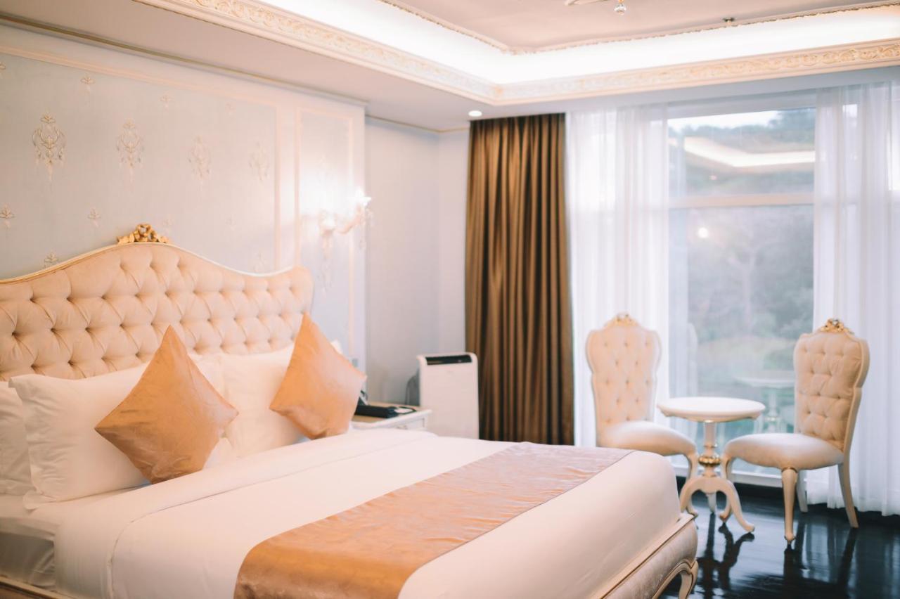 Lafaayette Luxury Suites Baguio City Bagian luar foto